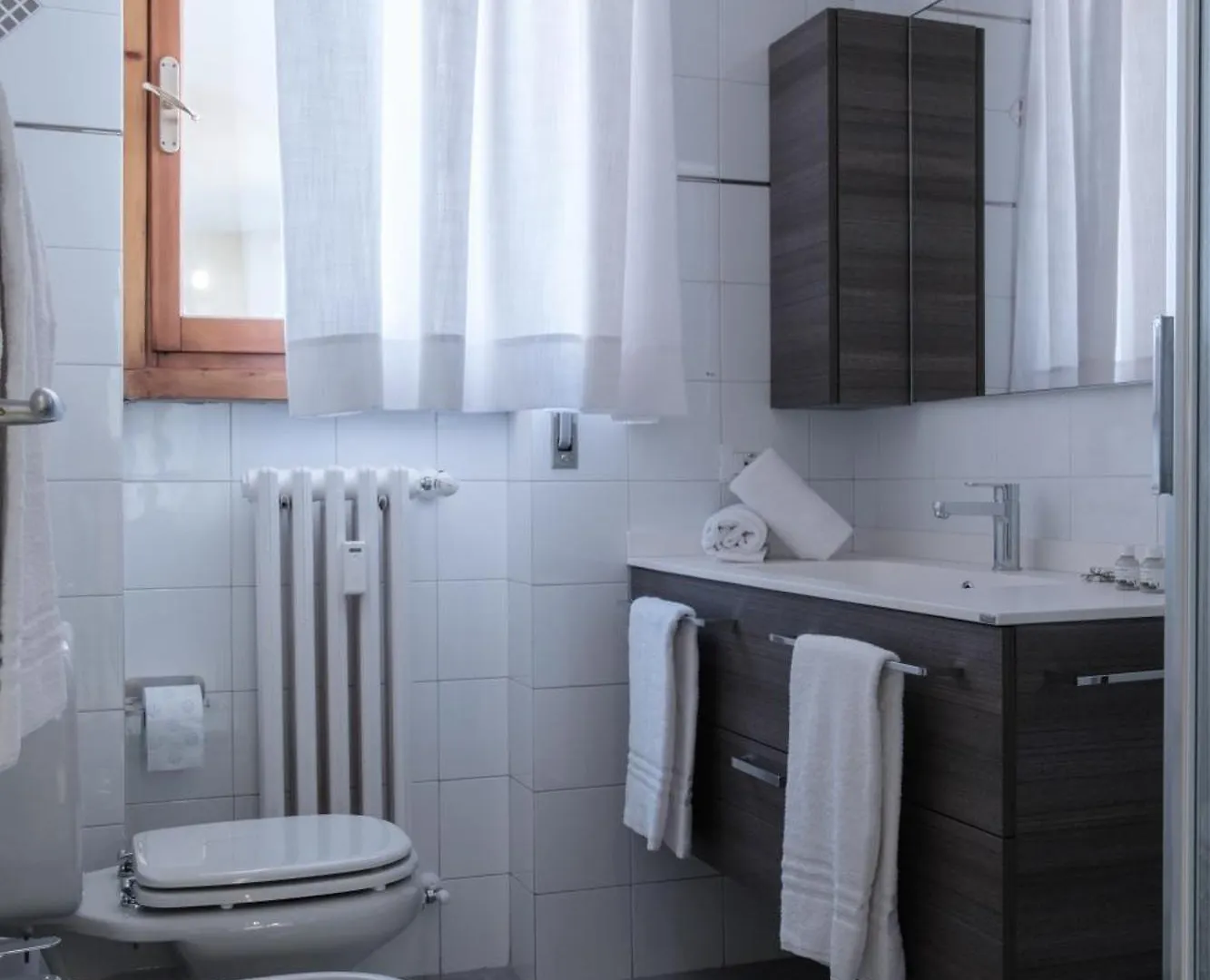 Florence Minimal Nest