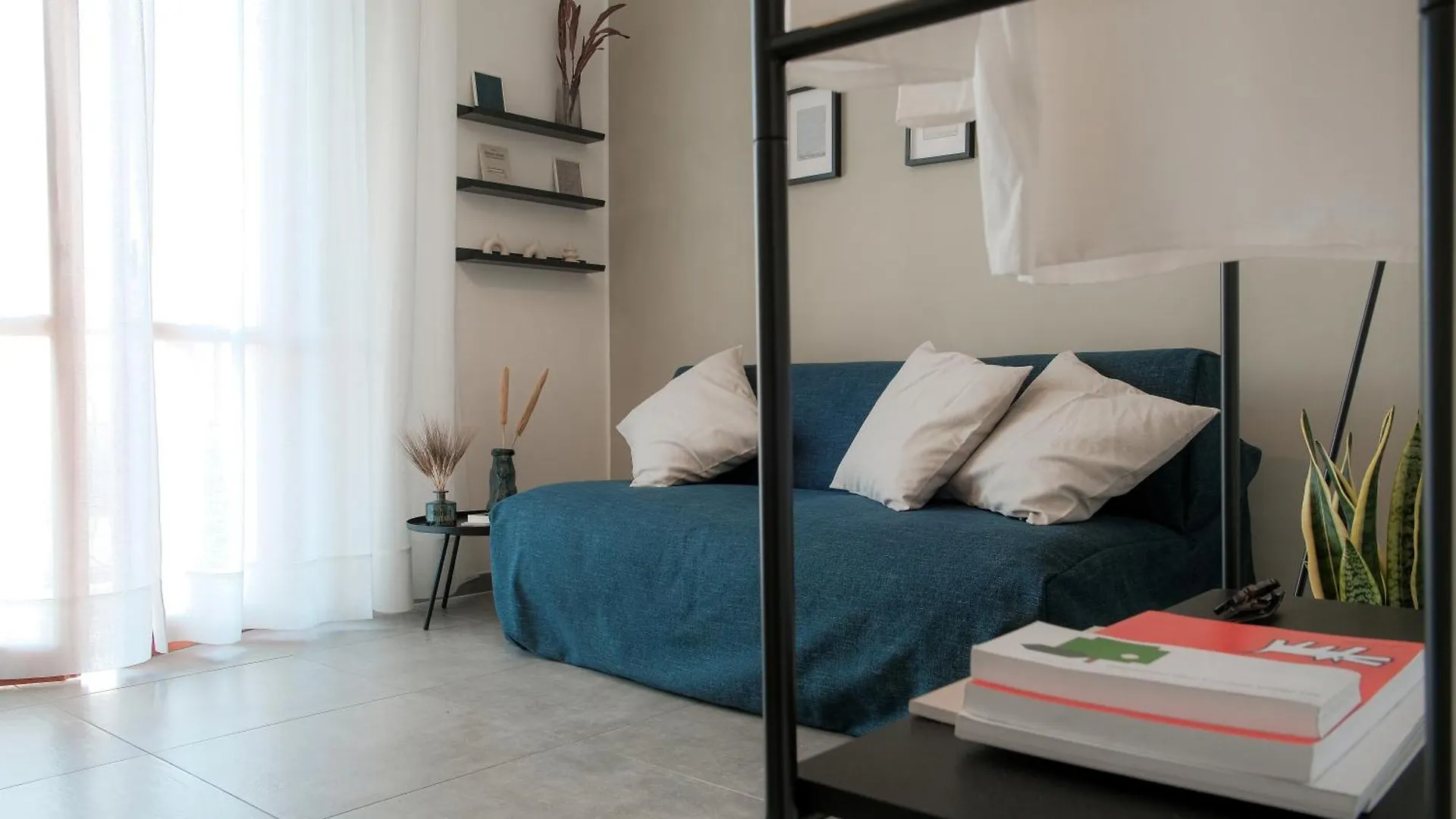 Florence Minimal Nest Italy